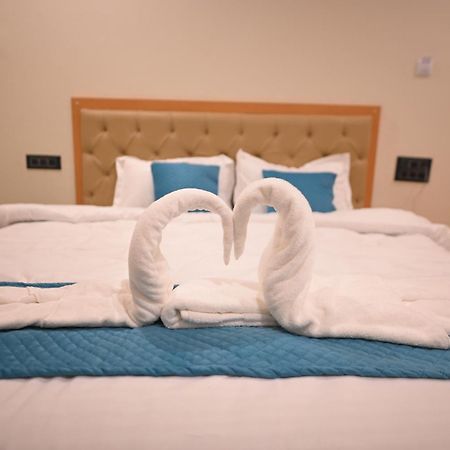 Sunrise Vista Inn Prayagraj Exterior photo